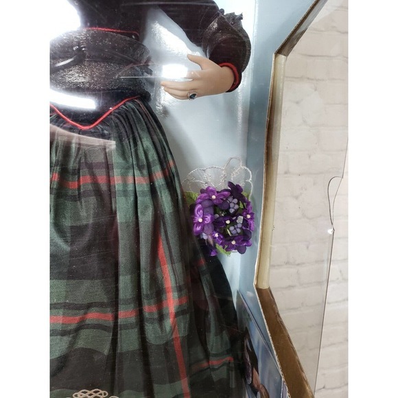 NIB FRANKLIN MINT Princess Diana Porcelain Doll Taffeta Plaid Dress. - Picture 4 of 6